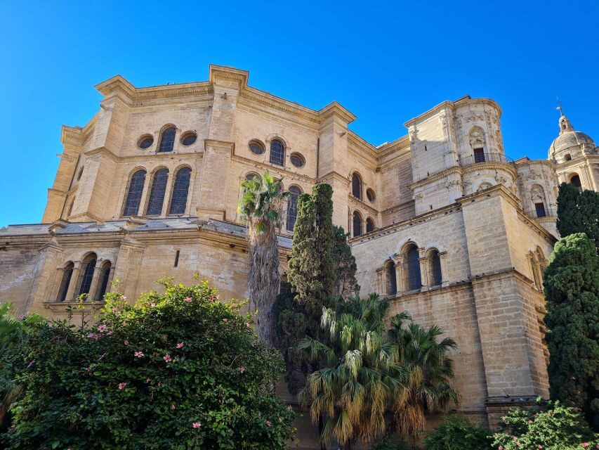 Audioguide City Walk Malaga for cruises (German & English) - Cost and Value: $11 and the One-Smartphone Rule