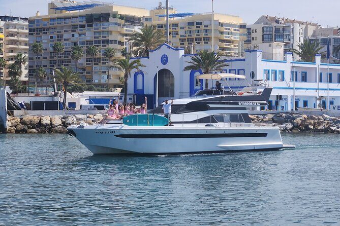 Express Transfer Marbella - Puerto Banus - Crew experience: the service details that people remember