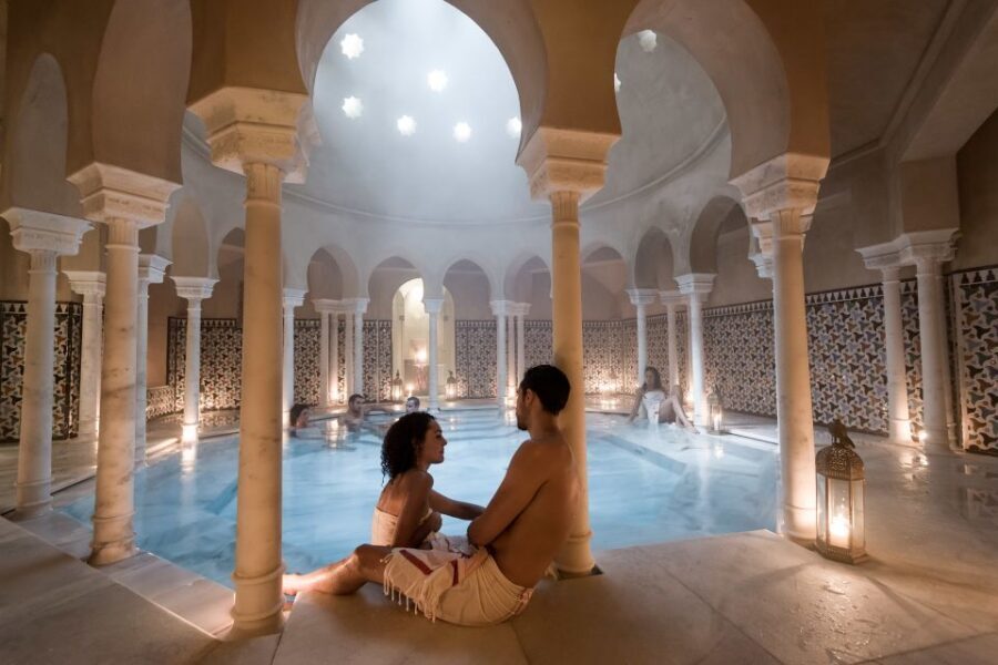 From Malaga: Hammam Bath, Kessa and Relaxing Massage Tour - Facilities that help you pack light: towels, lockers, and hair tools