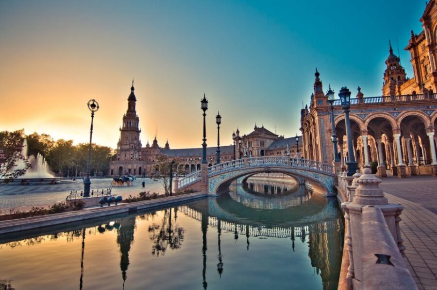 From Malaga: Private Seville, Alcazar and Cathedral Day Trip - Seville Cathedral: Getting Inside One of Europe’s Biggest Gothic Spaces