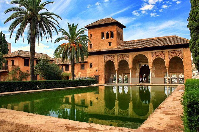 Granada Full Day Tour From Malaga - Granada Full Day From Malaga: a reality check on the long drive