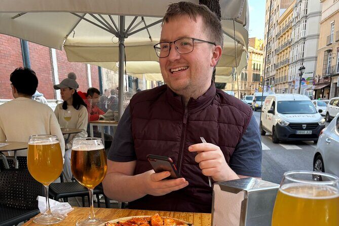 Málaga Center Tapas Tour - Group size, pace, and who this tour fits best