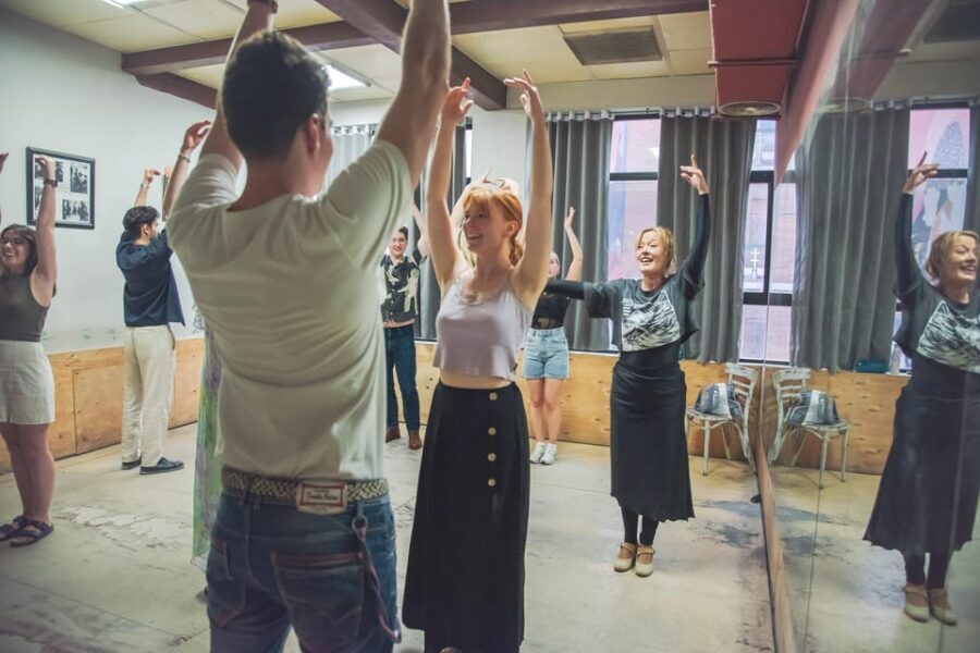 Málaga: Flamenco Class Experience - Should you book this Málaga flamenco class?