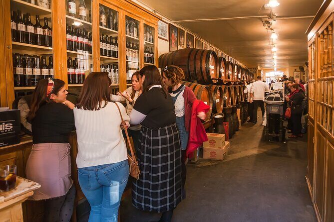 Malaga Market Food Tour: Tapas, Drinks, and Local Flavors - The Walk, the Pace, and Why Small Groups Matter