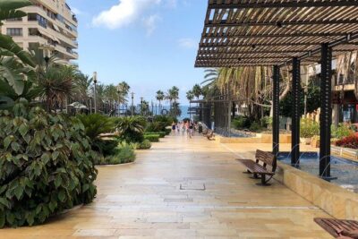 Marbella Old Town: Group Tour with a True Local - Meeting at Alameda Park and walking into the Old Town frame