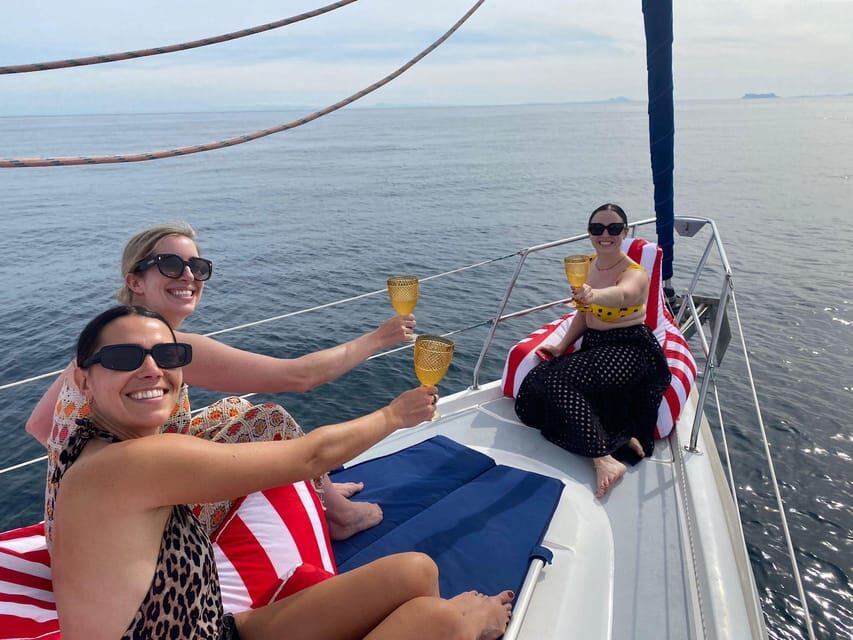 Marbella, Port Banus : SAILING Tour on Private Sailing Boat - Marbella Coast Stop: Photos, Aperitif, Picnic-Style Food, and Water Time