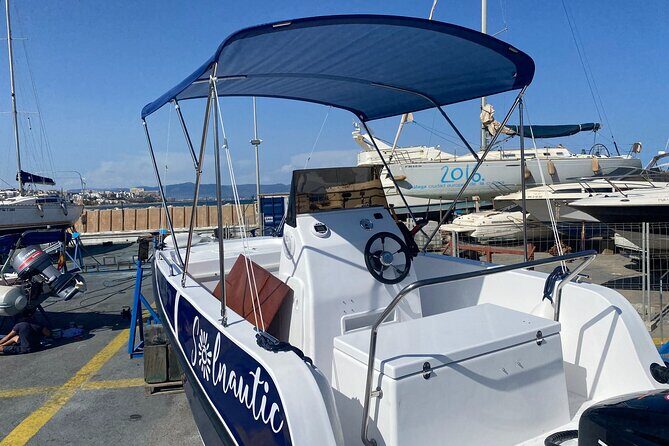 New 2025!! Unlicensed boat for dolphin watching - Included Gear and Space: What You’re Actually Paying For