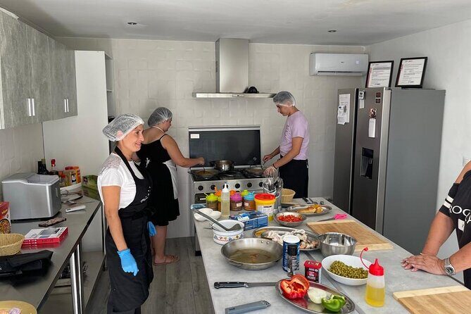 Paella class - Where you eat: on the spot, or take it away for later