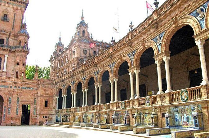 Private 12-Hour Tour to Sevilla from Malaga with Hotel pick up - Plaza de España: The Best 45 Minutes for Photos and Breathing Space