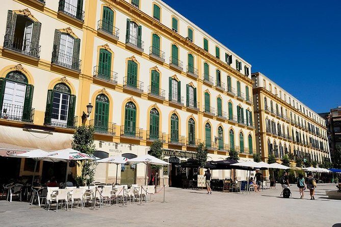 Private 4-hour City Tour of Malaga - Malaga Cathedral and the Cathedral area: what’s worth your time