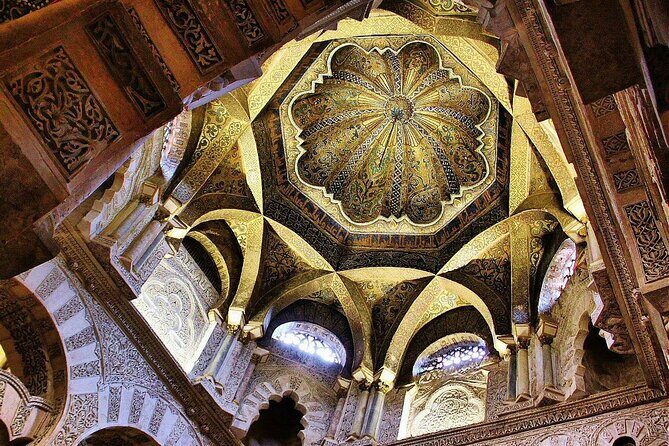 Private Cordoba & Seville Tour with a Finale Horse Carriage Ride - Plaza de España and the horse carriage finale