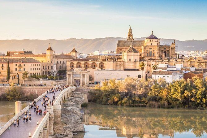 Private Multiday: Cordoba,Granada, Alhambra & Seville from Malaga - Who this private tour suits best