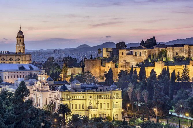 Private Transfer from Malaga airport (AGP) to Torremolinos - Meet-and-Greet Reality at Málaga Airport: Name Boards and a 60-Minute Wait