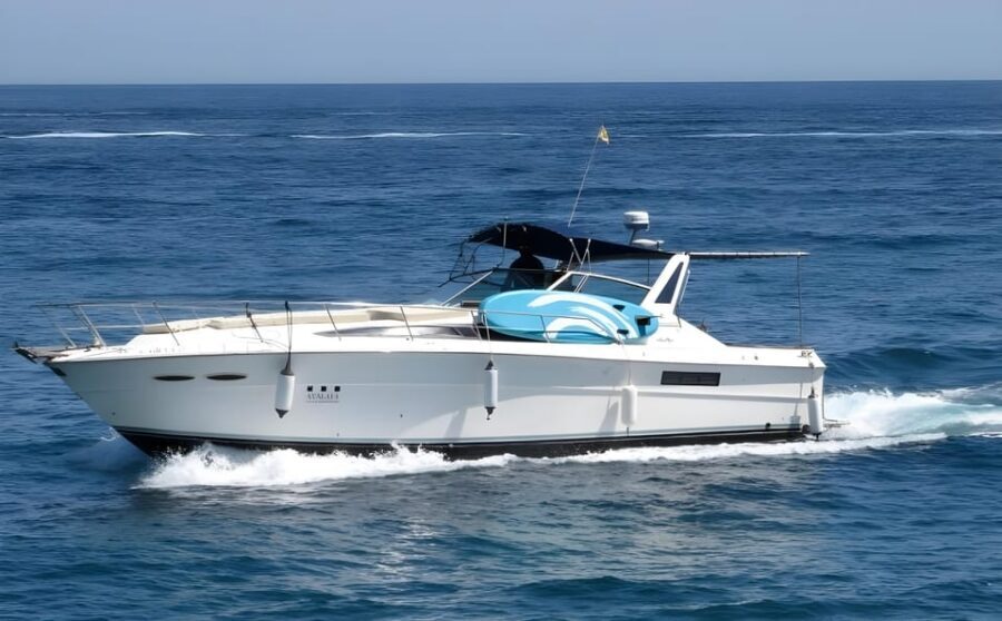 PUERTO BANUS: YACHT RENTAL FOR GROUP 2H - Crew makes or breaks it: captain, sailor, and smooth communication