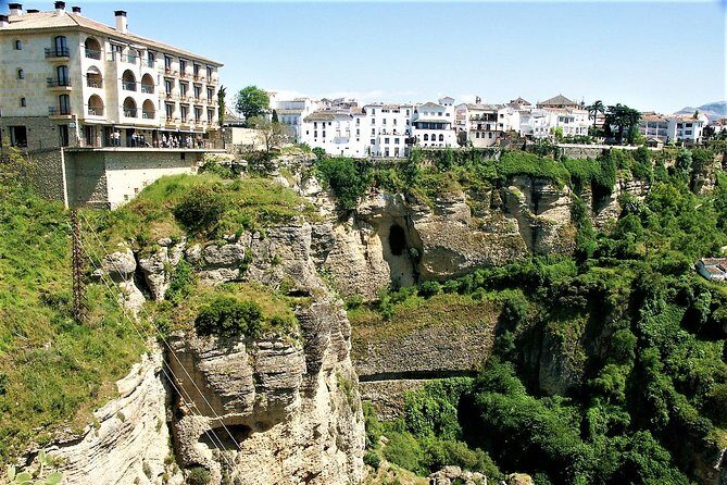 Ronda private walking tour by Tours in Malaga - Ronda splits in two: starting at the New Bridge