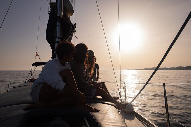 Sailing Adventure: Sailing, Dolphins and Relaxation with Drinks - When You Can Swim or Paddle Surf (and When You Won’t)