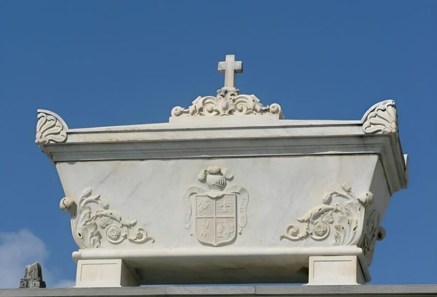 San Miguel Cemetery Tour of Malaga - What the Experience Includes (and What It Doesn’t)