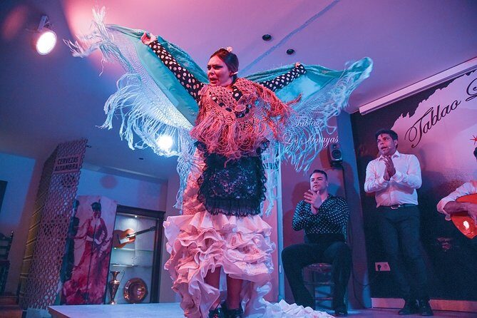 Tablao Flamenco Los Amayas Admission Ticket - The included drink: a small detail that changes the whole vibe